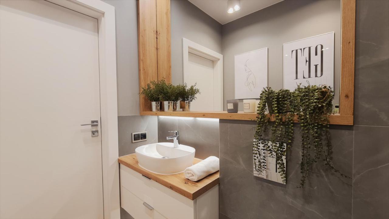 Apartamenty Nadjeziorne Z Tarasem Na Dachu エウク エクステリア 写真